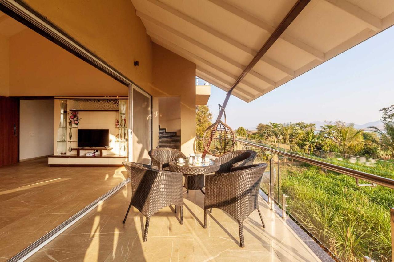 Luna Villa By Stayvista - Lakeside Charm With Terrace, Lush Lawn & Modern Decor Nashik Exterior foto