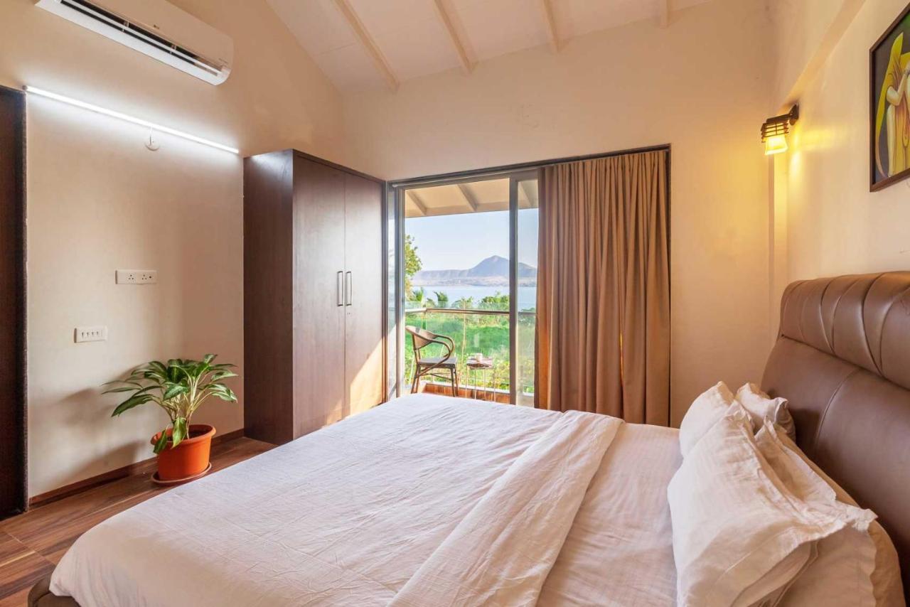 Luna Villa By Stayvista - Lakeside Charm With Terrace, Lush Lawn & Modern Decor Nashik Exterior foto